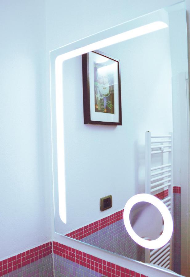 Room Inn Milan Exterior photo