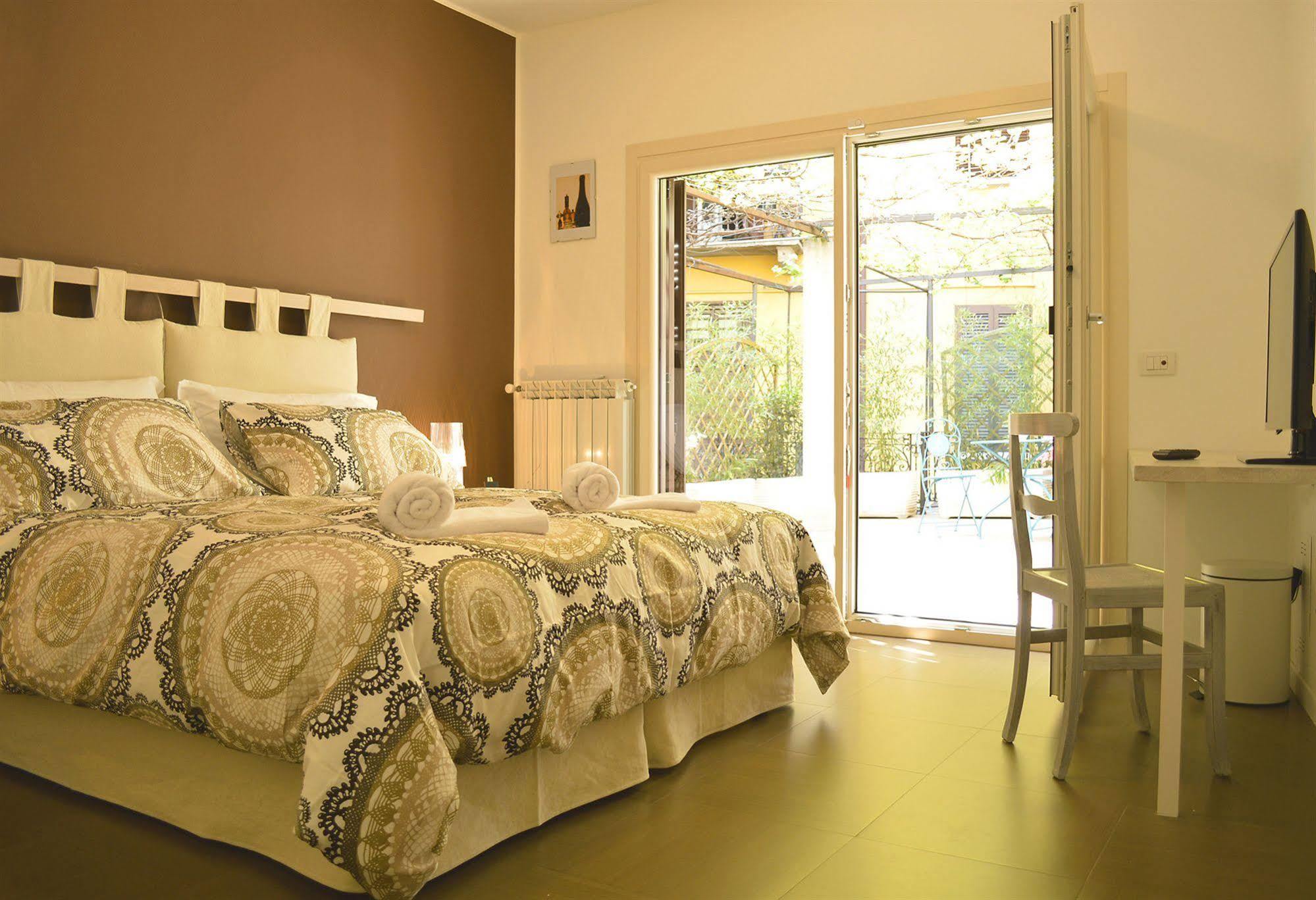 Room Inn Milan Exterior photo
